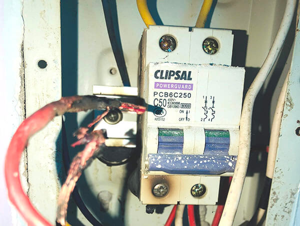 Vì sao điện chập cháy không được chần chừ sửa chữa?