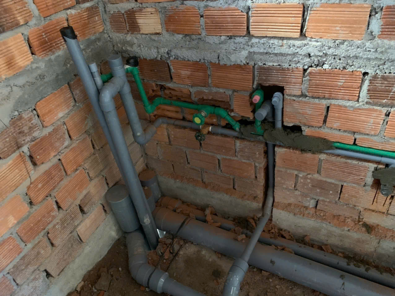 Sửa chữa đường nước, ống nước rò rỉ