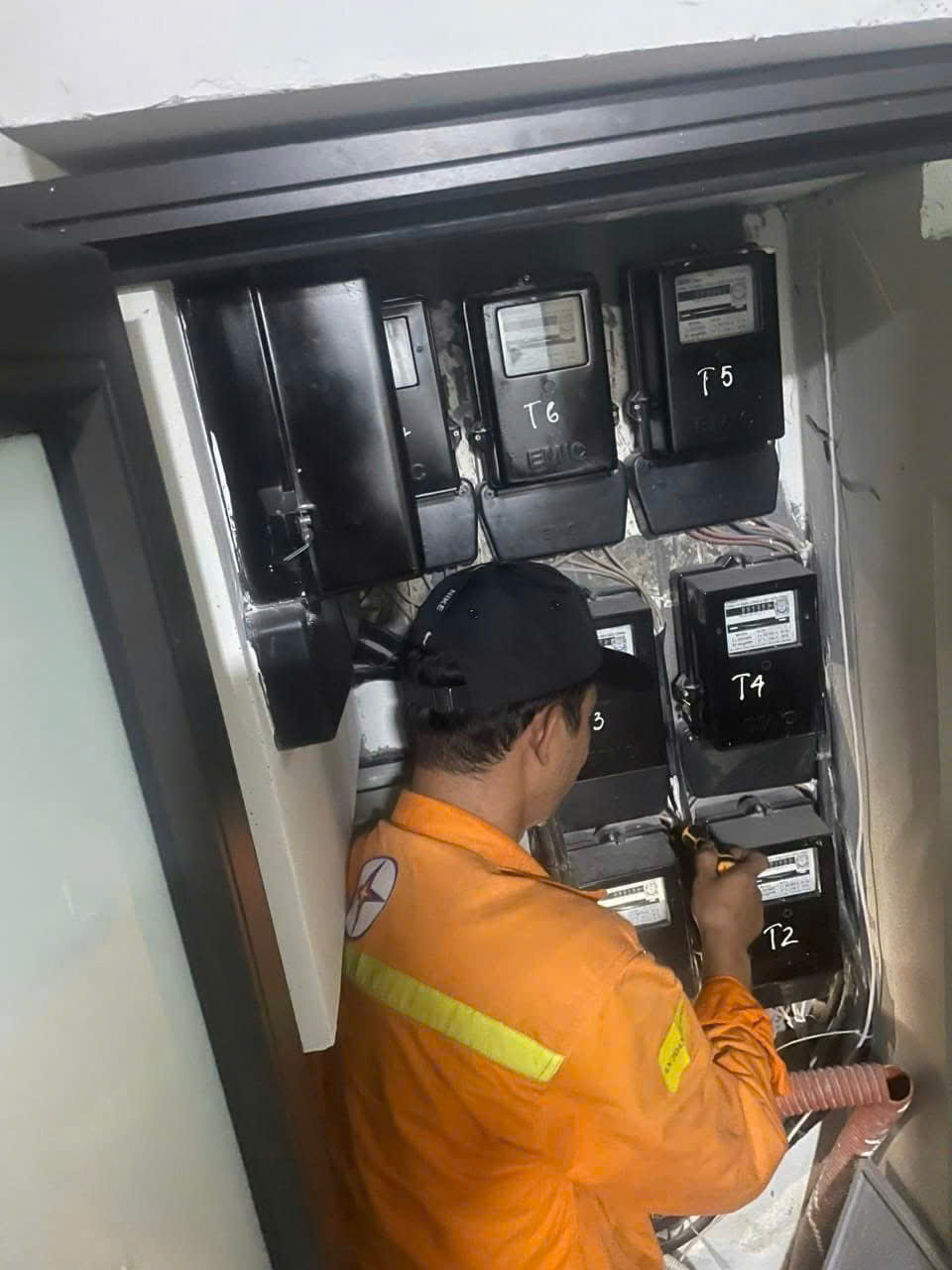 Sửa chữa điện chập cháy