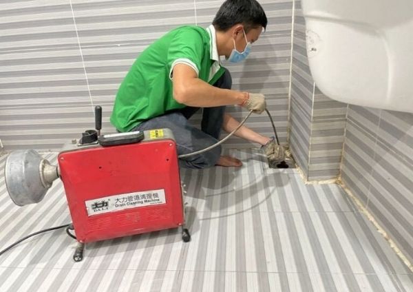 Nguy&ecirc;n nh&acirc;n s&acirc;u xa khiến đường ống bị tắc v&agrave; ph&aacute;t sinh m&ugrave;i h&ocirc;i