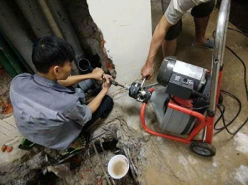 Thông tắc, xử lý, hệ thống nước bị tắc nghẽn